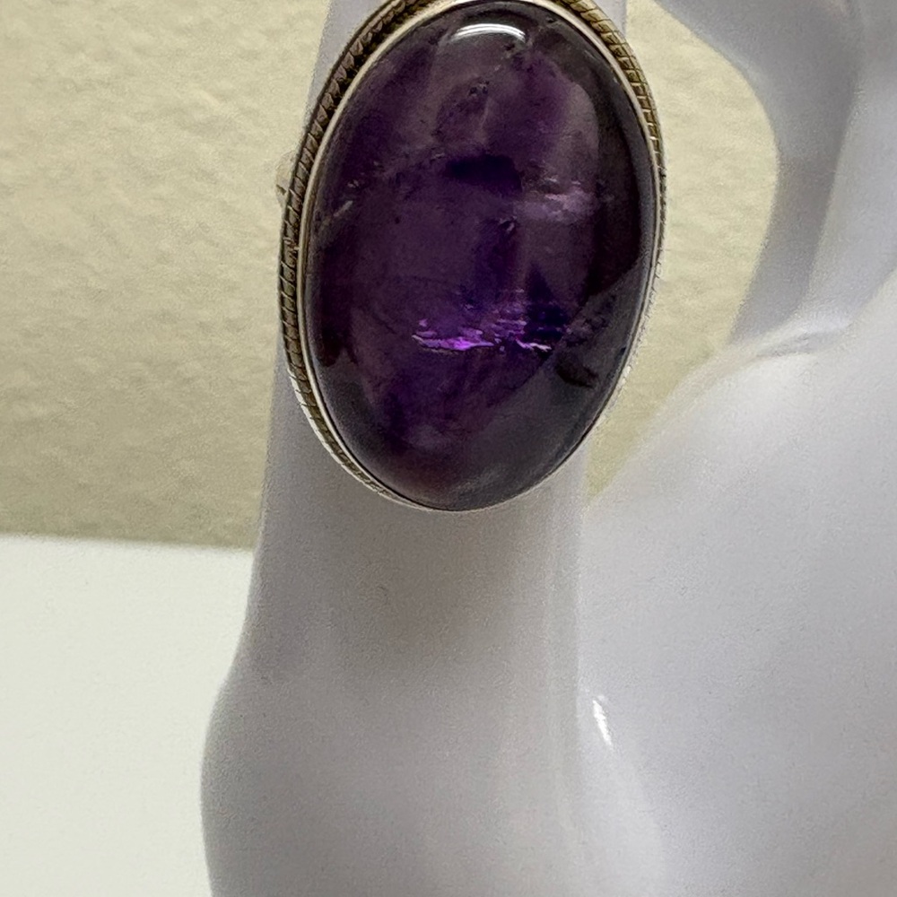 Elegant Natural Amethyst Silver Ring